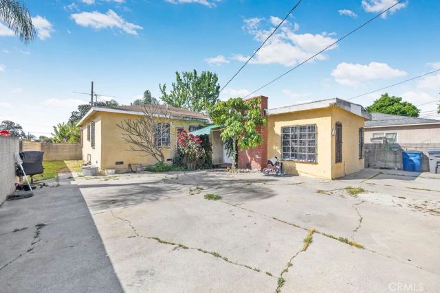 4237 Abbott Rd, Lynwood, CA 90262
