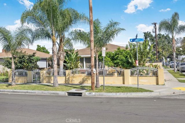 4237 Abbott Rd, Lynwood, CA 90262