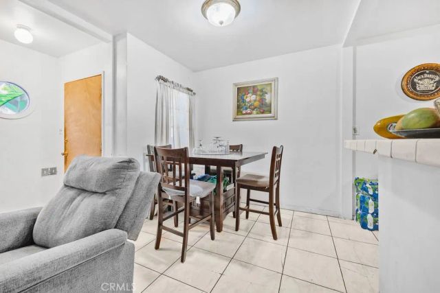 4237 Abbott Rd, Lynwood, CA 90262