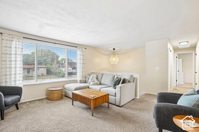 626 W IVY DR, Midvale, UT 84047