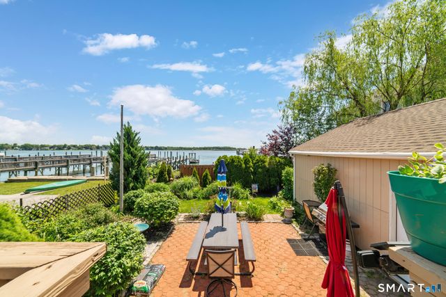 94 Housatonic Avenue, Stratford, CT 06615