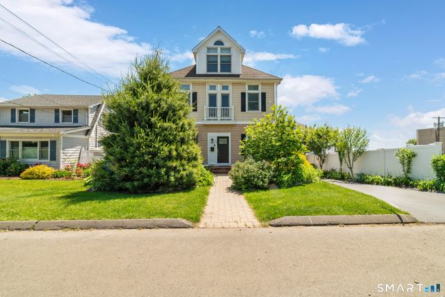 94 Housatonic Avenue, Stratford, CT 06615