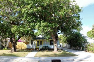 1021 S N Street, Lake Worth Beach, FL 33460