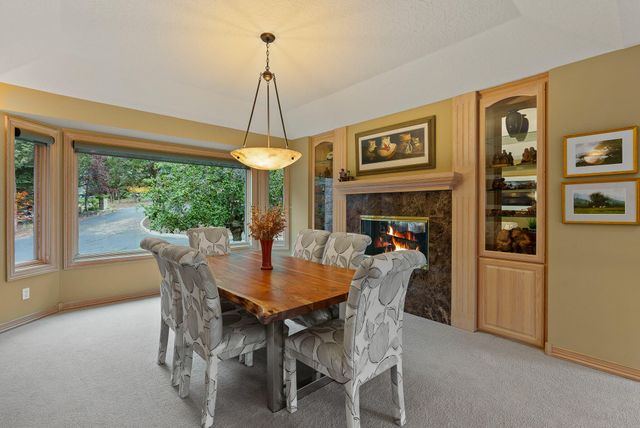 1122 NW Foxwood, Bend, OR 97703