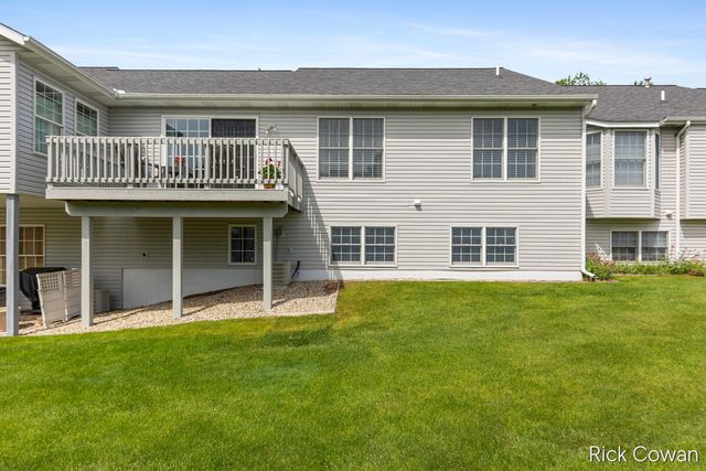11286 Blue Heron Parkway 24, Holland, MI 49424