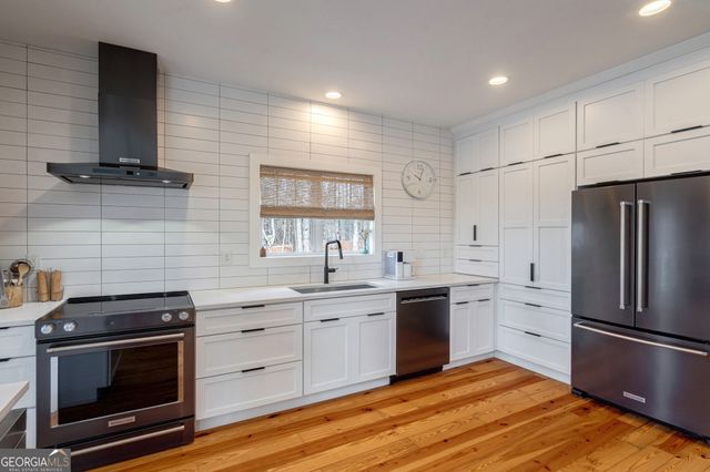 1000 Kings Row Road, Greensboro, GA 30642