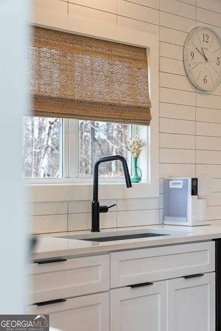 1000 Kings Row Road, Greensboro, GA 30642