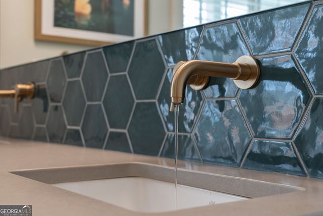 1000 Kings Row Road, Greensboro, GA 30642