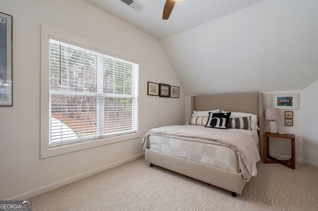 1000 Kings Row Road, Greensboro, GA 30642