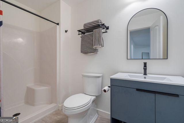 1000 Kings Row Road, Greensboro, GA 30642