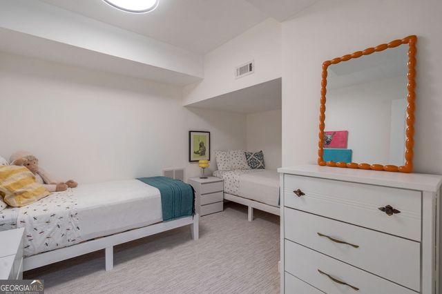 1000 Kings Row Road, Greensboro, GA 30642