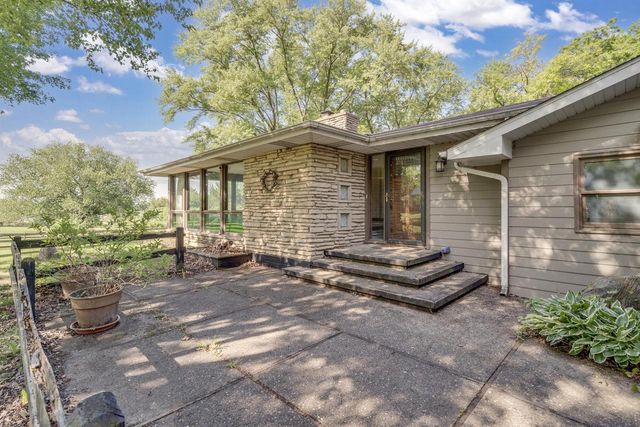9000 263rd AVENUE, Salem, WI 53168