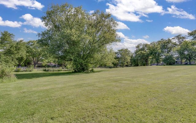 9000 263rd AVENUE, Salem, WI 53168