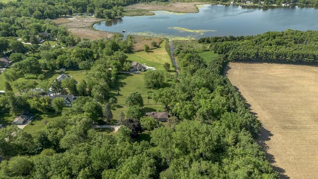 9000 263rd AVENUE, Salem, WI 53168