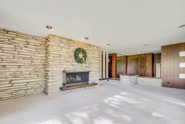 9000 263rd AVENUE, Salem, WI 53168