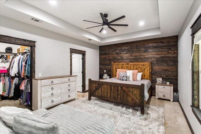 2032 Pahal Road, Huntington, TX 75949