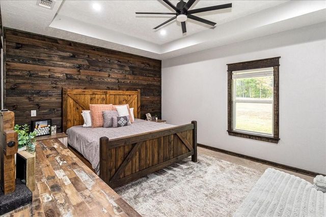 2032 Pahal Road, Huntington, TX 75949