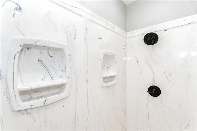 2032 Pahal Road, Huntington, TX 75949