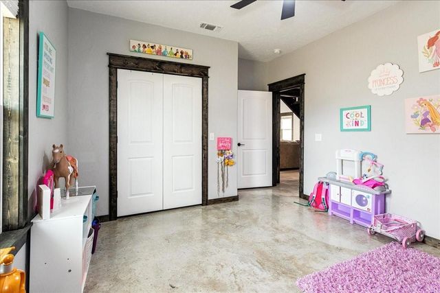 2032 Pahal Road, Huntington, TX 75949