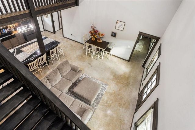 2032 Pahal Road, Huntington, TX 75949