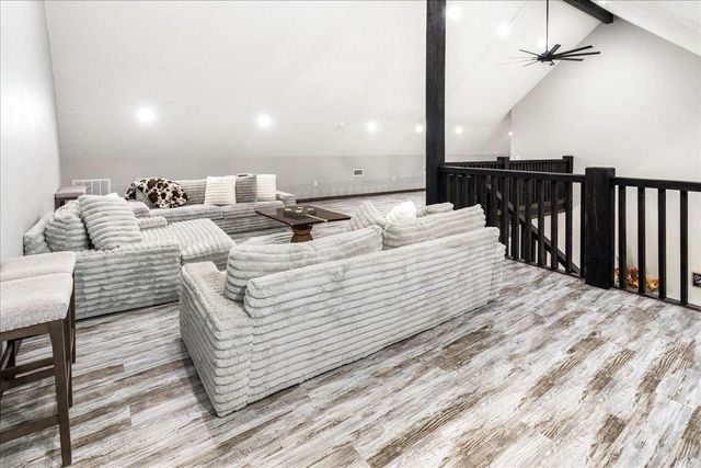 2032 Pahal Road, Huntington, TX 75949