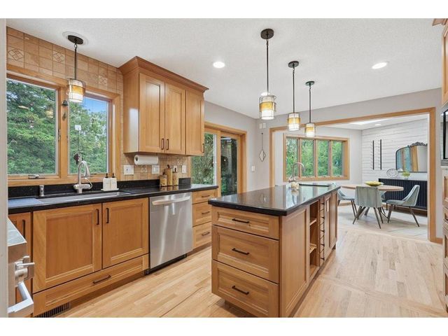 57 Quamwell Avenue, Lakeland, MN 55043