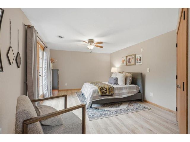 57 Quamwell Avenue, Lakeland, MN 55043