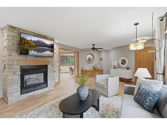 57 Quamwell Avenue, Lakeland, MN 55043