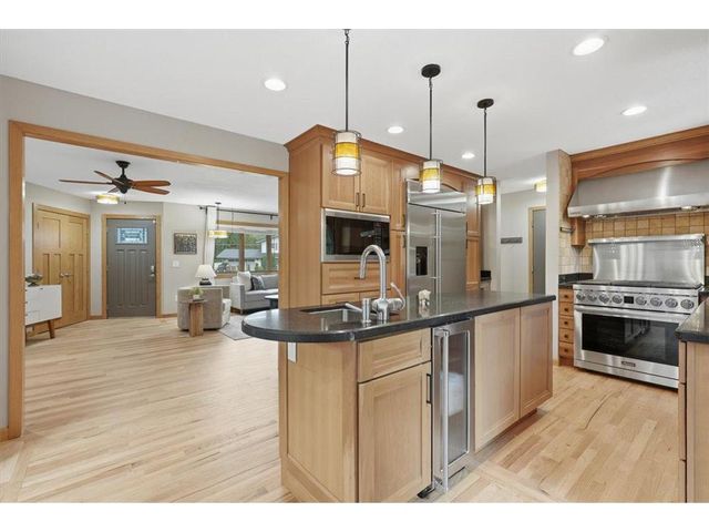 57 Quamwell Avenue, Lakeland, MN 55043