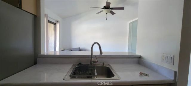 276 Streamwood, Irvine, CA 92620