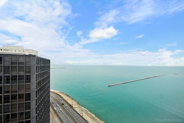 880 N Lake Shore Drive 25EF, Chicago, IL 60611