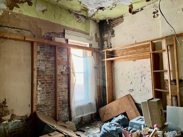 1825 S. 7th Street 1-3, St Louis, MO 63104