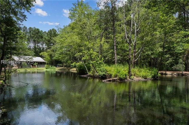 3769 Rice Shire Rd, Ridgeland, SC 29936