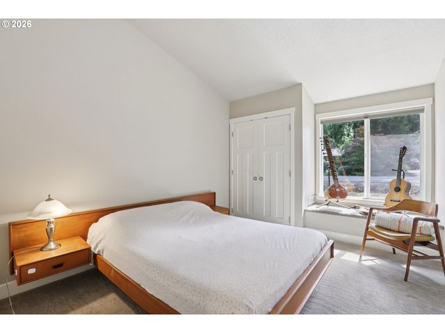 15611 Ne 181ST Loop, Brush Prairie, WA 98606