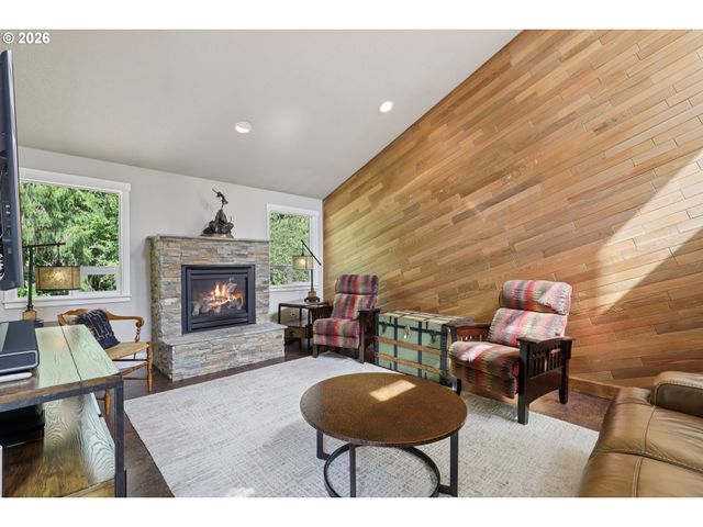 15611 Ne 181ST Loop, Brush Prairie, WA 98606