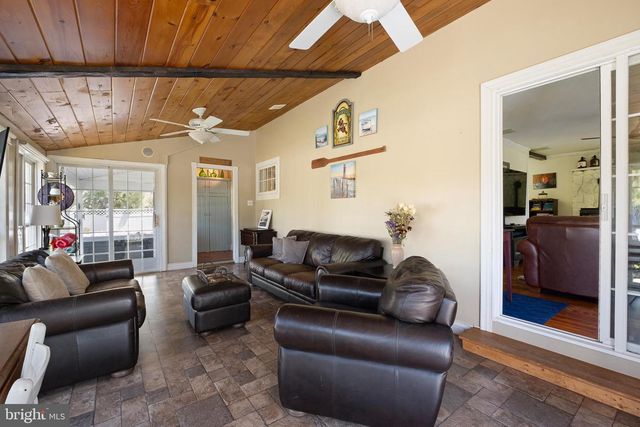 71 GREENHAVEN DR, Elkton, MD 21921