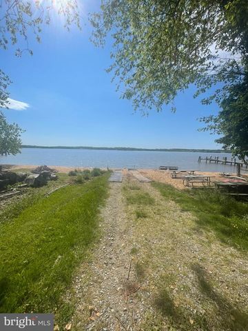 71 GREENHAVEN DR, Elkton, MD 21921