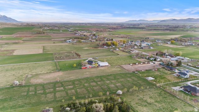 10390 N HIGHWAY 38, Deweyville, UT 84309