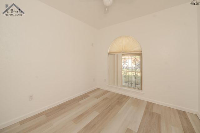 913 FOLEY AVENUE, Iowa Park, TX 76367