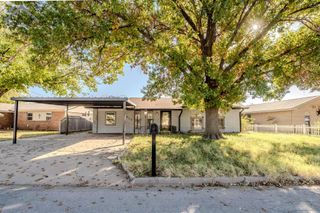 913 FOLEY AVENUE, Iowa Park, TX 76367