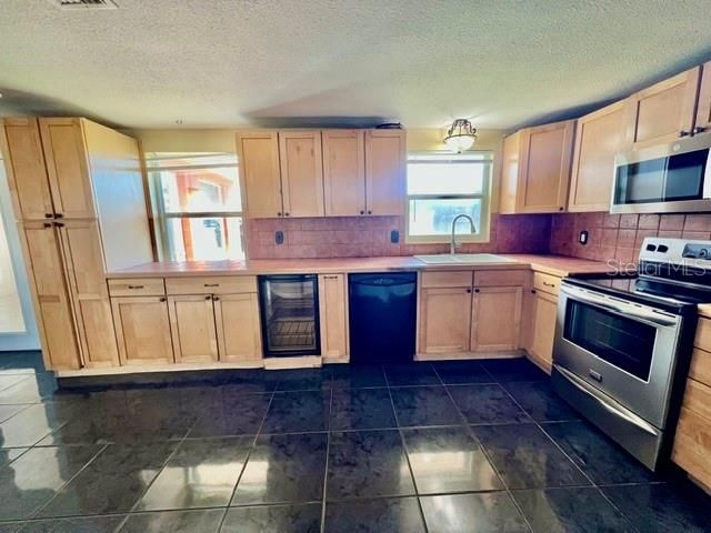3916 CEDARWOOD DRIVE, Holiday, FL 34691
