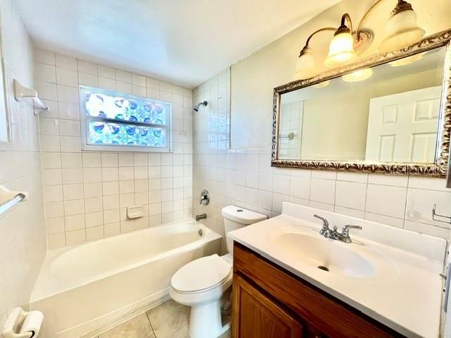 3916 CEDARWOOD DRIVE, Holiday, FL 34691