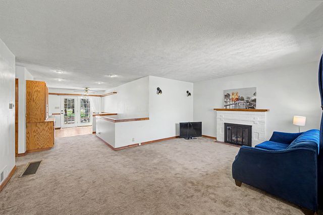 1008 Funston St, Salina, KS 67401