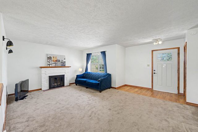 1008 Funston St, Salina, KS 67401