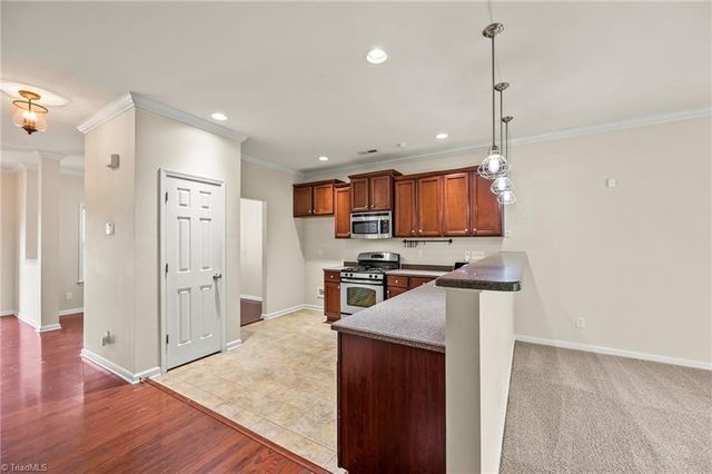 1570 Country Lane, Kernersville, NC 27284