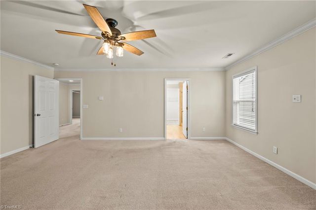 1570 Country Lane, Kernersville, NC 27284