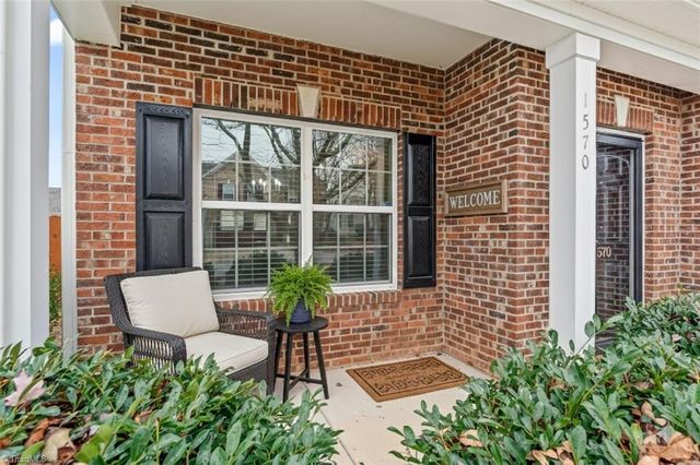 1570 Country Lane, Kernersville, NC 27284