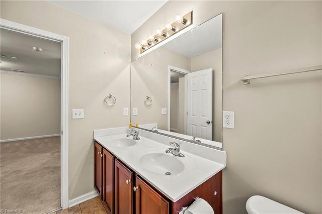 1570 Country Lane, Kernersville, NC 27284