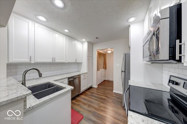 6419 Bayside South Drive, Indianapolis, IN 46250