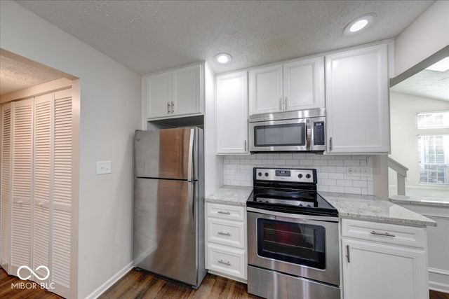 6419 Bayside South Drive, Indianapolis, IN 46250